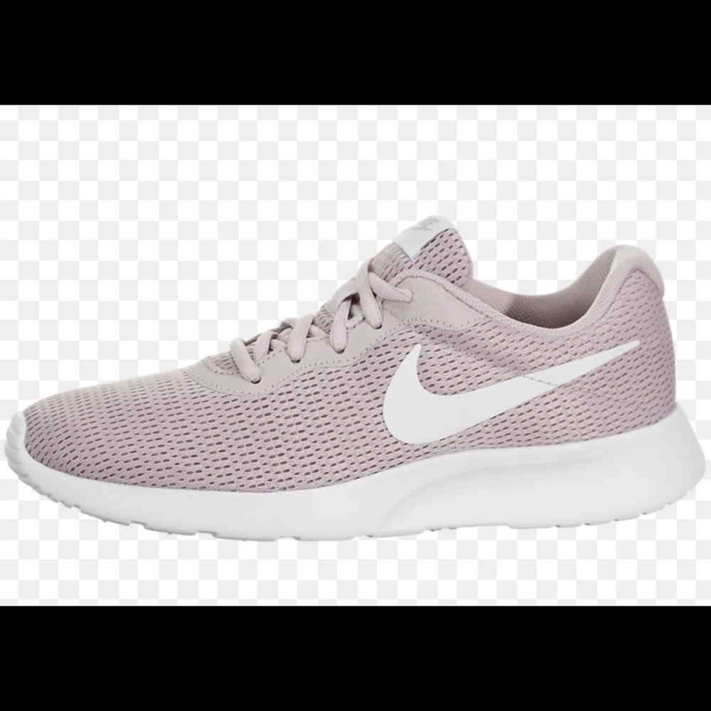 Nike Tanjun sneakers